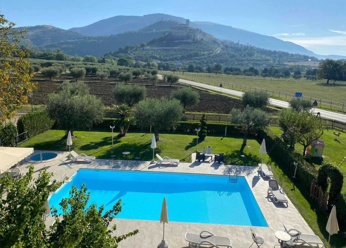 Agriturismo Il Girasole Assisi Exterior photo