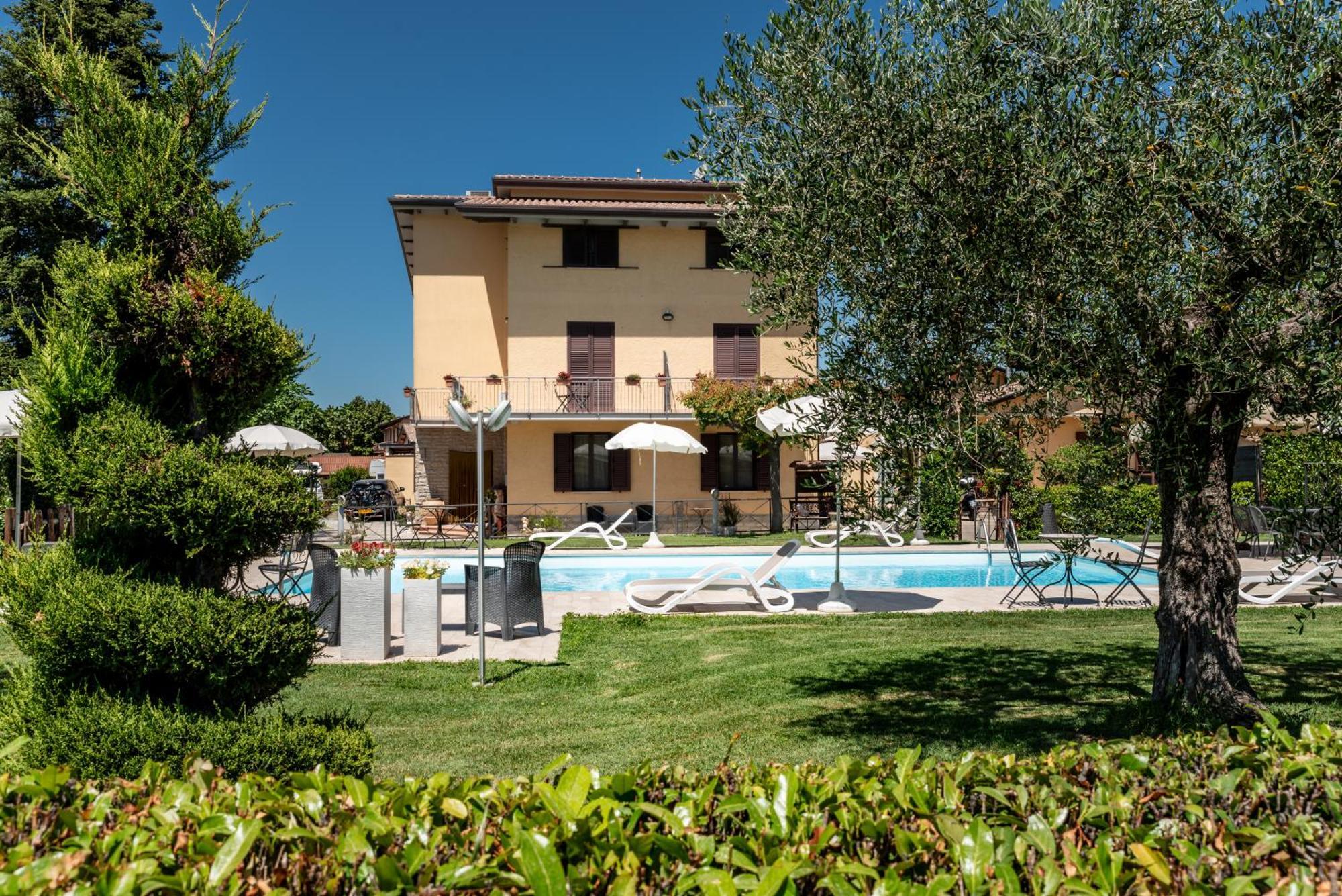 Agriturismo Il Girasole Assisi Exterior photo